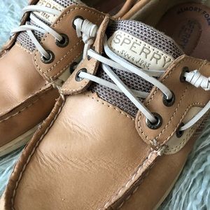 Sperry loafer